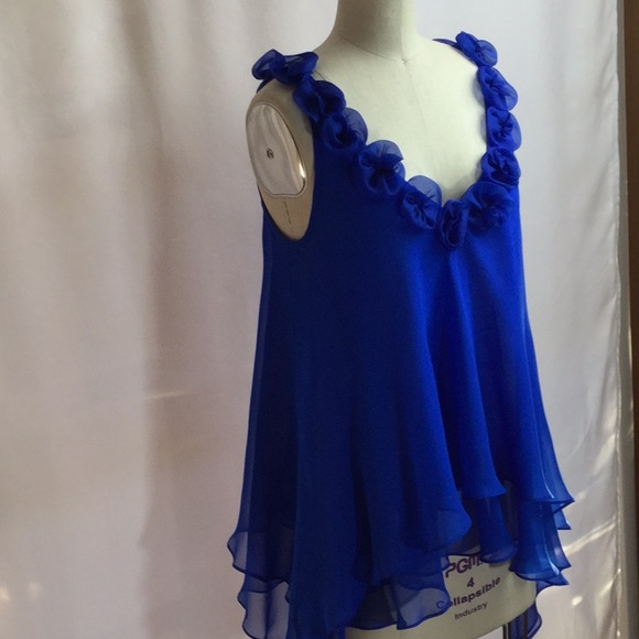 Silk chiffon float tank top/ flower detail - Picture 2 of 8